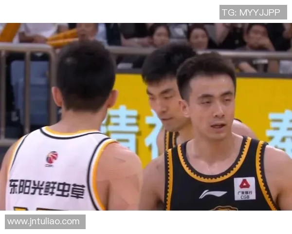 北京羽毛球队包夹战术解析与其在比赛中的应用探讨 北京羽毛球队包夹战术解析与其在比赛中的应用探讨