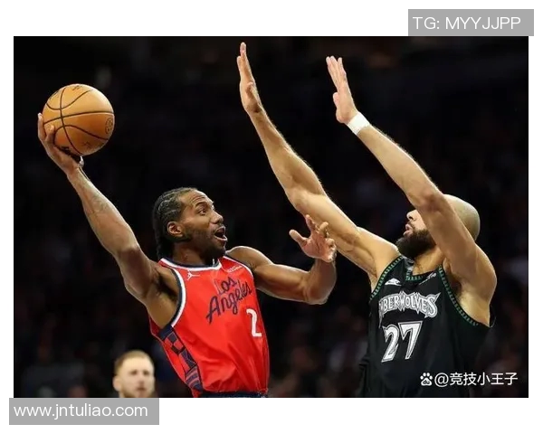 快船与森林狼激战正酣比分悬念迭起引发球迷热议