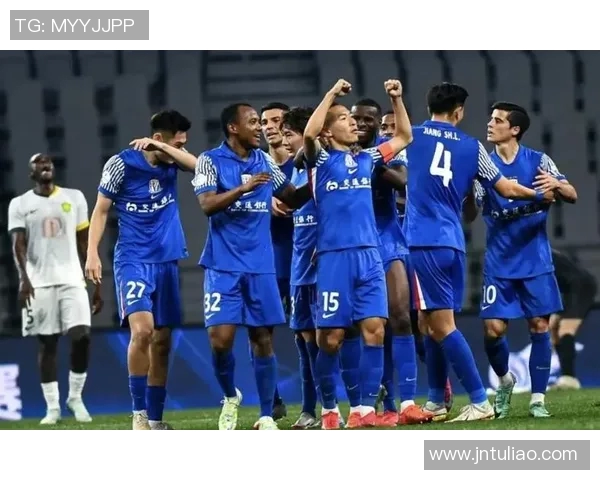 2014年河南建业与上海申花激战回顾：一场精彩的中超对决与历史交锋