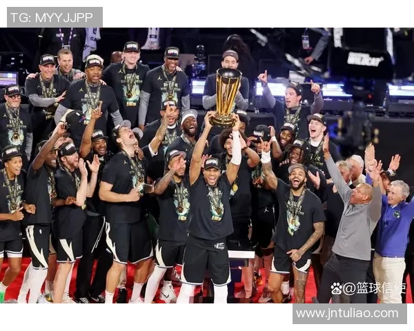 2021年NBA总决赛精彩回顾网队对阵雄鹿的激烈对决全程回放