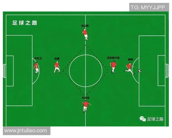 墨美洲与罗伯士的精彩对决解析与战术分析 墨美洲与罗伯士的精彩对决解析与战术分析