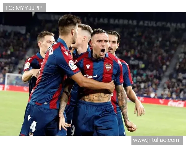 埃瓦尔主场迎战莱万特双方争夺宝贵三分的激烈对决