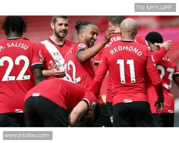 富勒姆主场迎战曼彻斯特联力争三分展现球队决心与实力 富勒姆主场迎战曼彻斯特联力争三分展现球队决心与实力