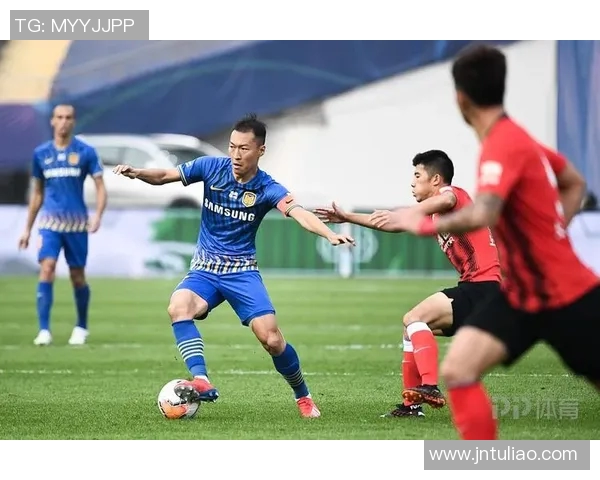 水源三星与首尔的较量谁能在足球场上笑到最后 水源三星与首尔的较量谁能在足球场上笑到最后